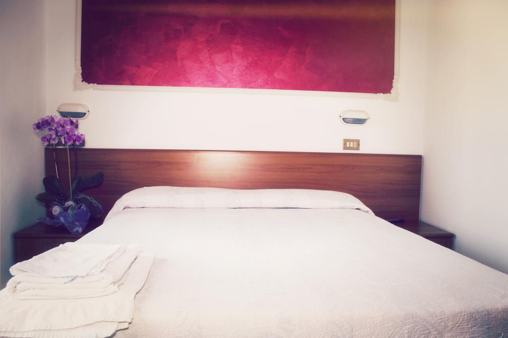 Hotel Amoha Римини Экстерьер фото