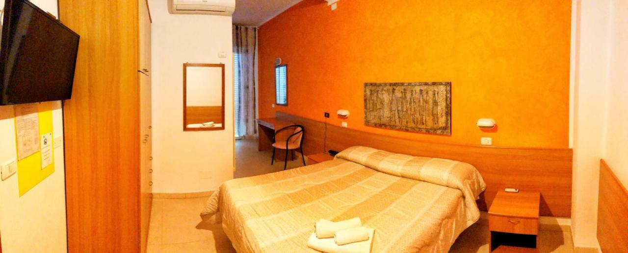 Hotel Amoha Римини Экстерьер фото