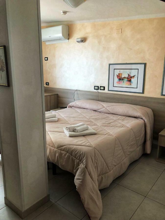 Hotel Amoha Римини Экстерьер фото